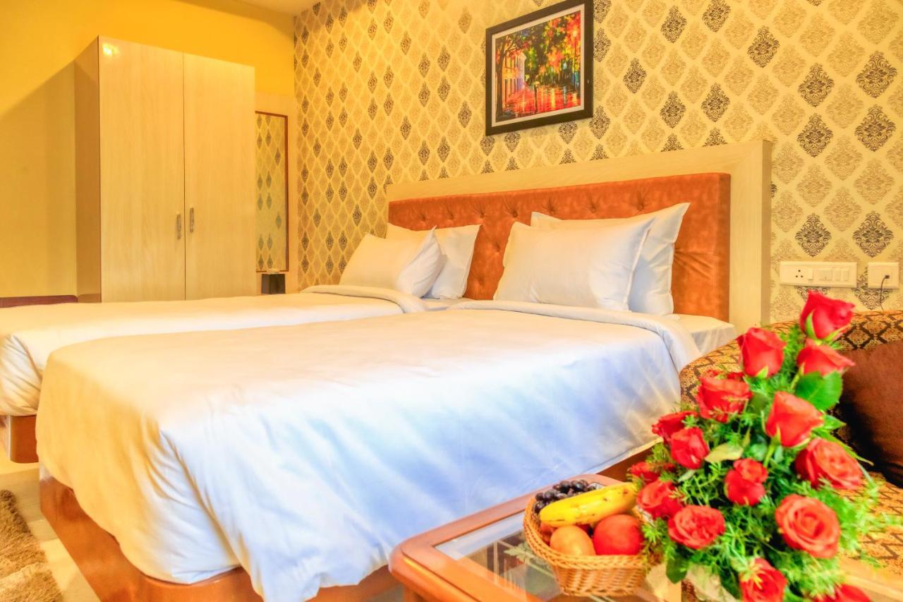Hotel Royal Grande ฮอร์นีเบ็ชวา ภายนอก รูปภาพ