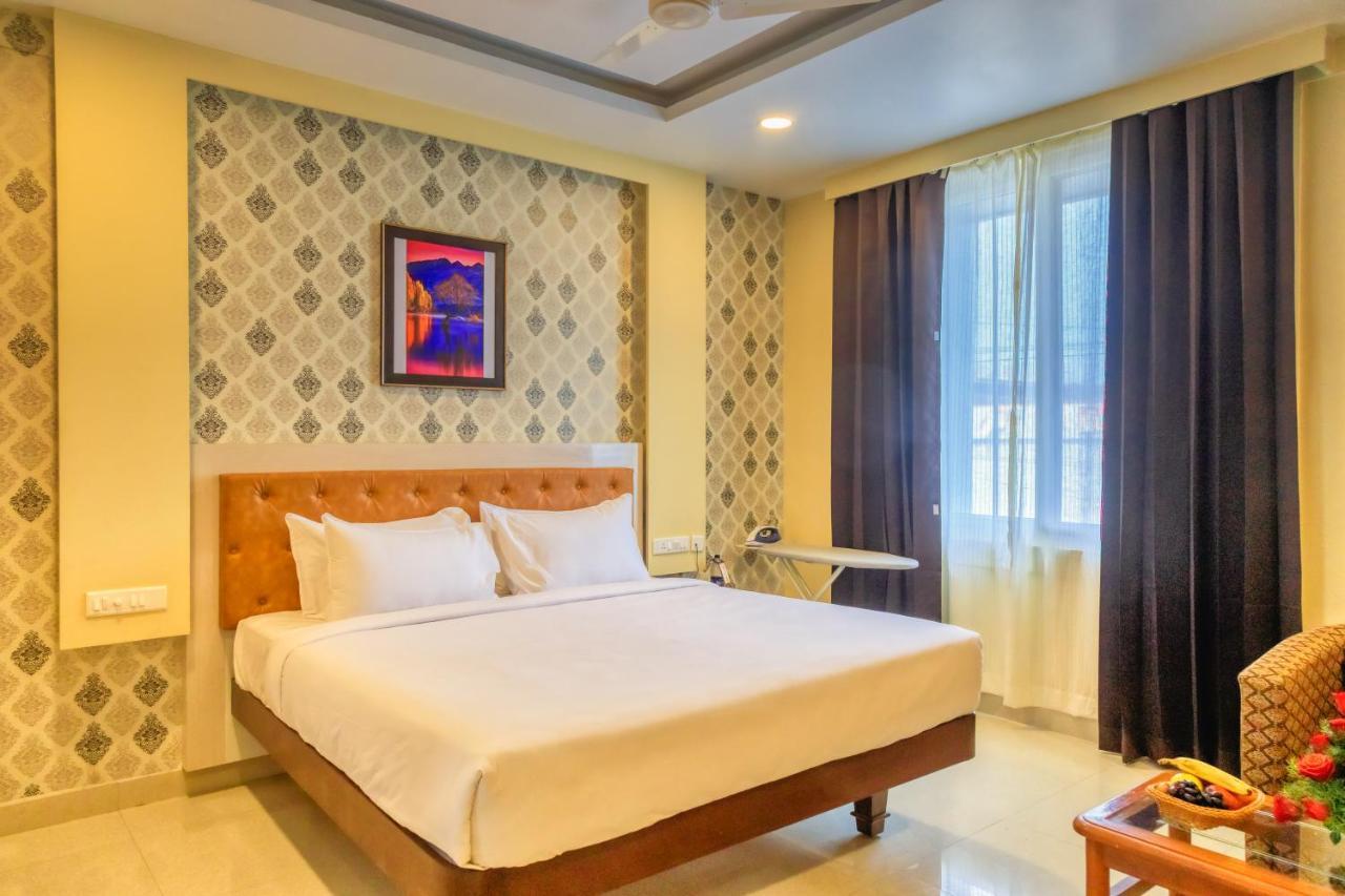 Hotel Royal Grande ฮอร์นีเบ็ชวา ภายนอก รูปภาพ