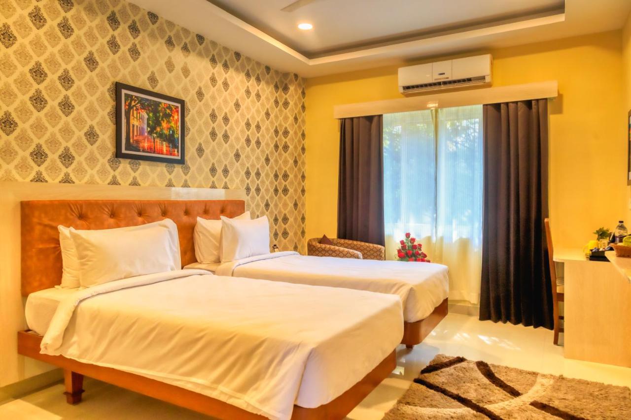 Hotel Royal Grande ฮอร์นีเบ็ชวา ภายนอก รูปภาพ