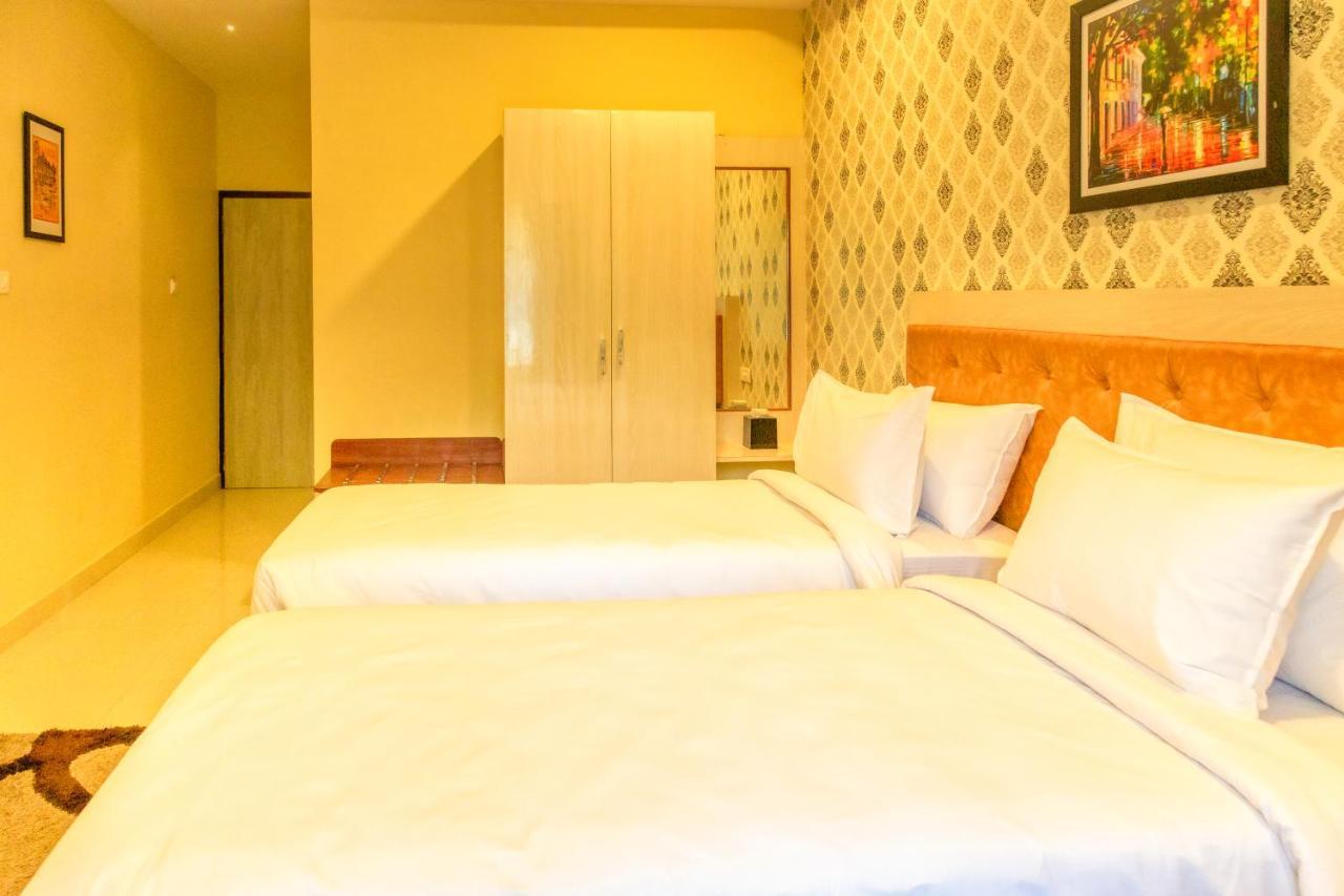 Hotel Royal Grande ฮอร์นีเบ็ชวา ภายนอก รูปภาพ