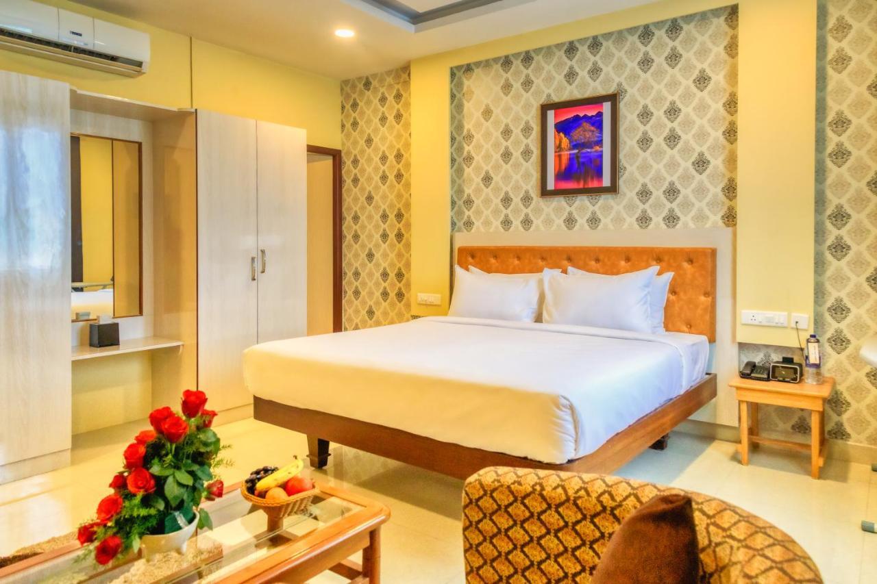 Hotel Royal Grande ฮอร์นีเบ็ชวา ภายนอก รูปภาพ