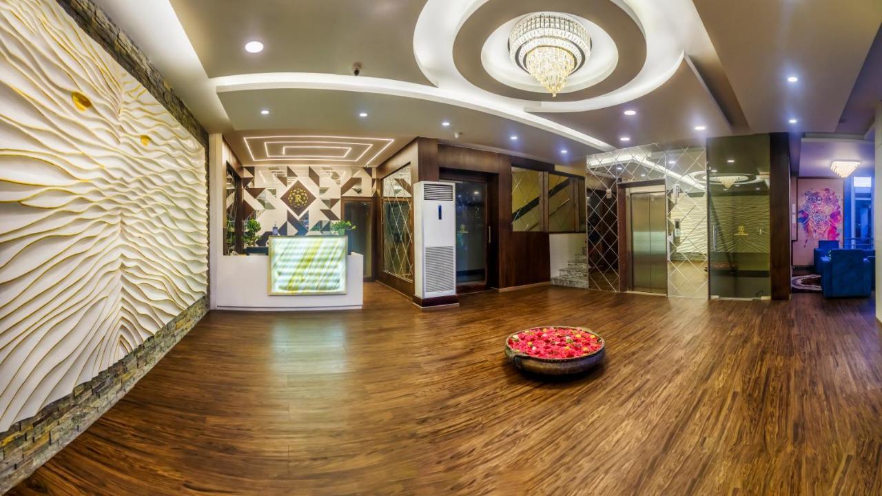 Hotel Royal Grande ฮอร์นีเบ็ชวา ภายนอก รูปภาพ