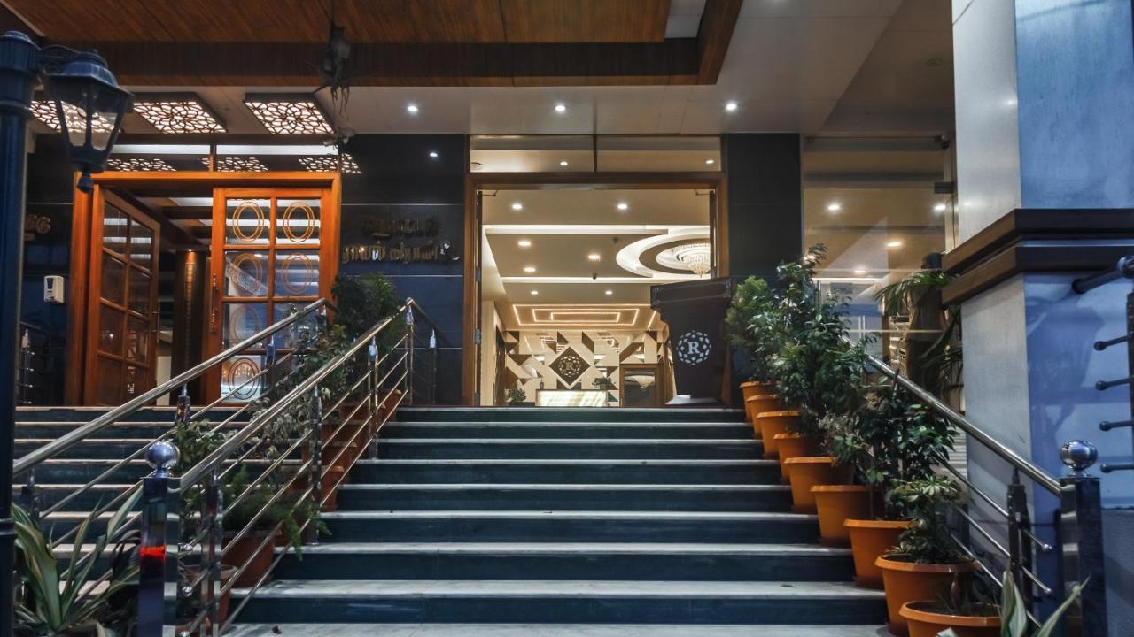 Hotel Royal Grande ฮอร์นีเบ็ชวา ภายนอก รูปภาพ