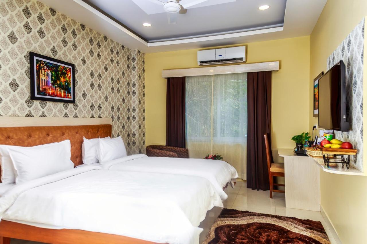 Hotel Royal Grande ฮอร์นีเบ็ชวา ภายนอก รูปภาพ