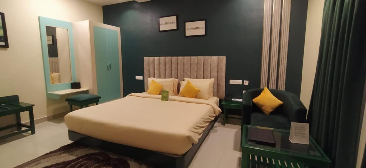 Hotel Royal Grande ฮอร์นีเบ็ชวา ภายนอก รูปภาพ